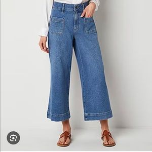 Liz Claiborne Wide leg crop jeans